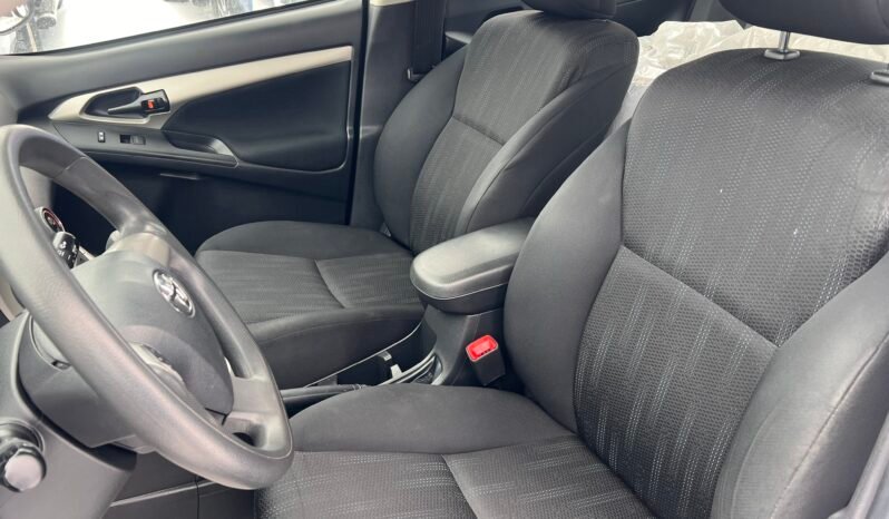 
								2013 Toyota Matrix full									