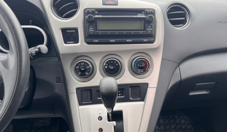 
								2013 Toyota Matrix full									