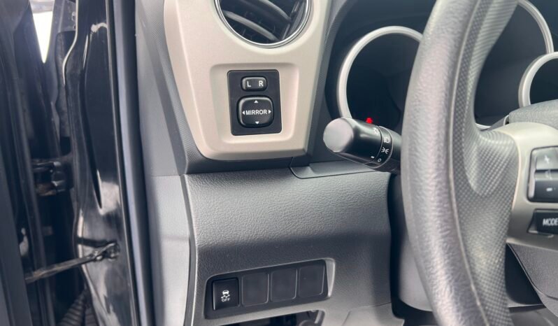 
								2013 Toyota Matrix full									