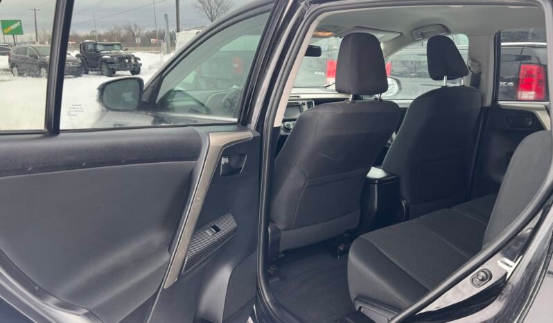 
								2014 Toyota RAV4 LE AWD full									