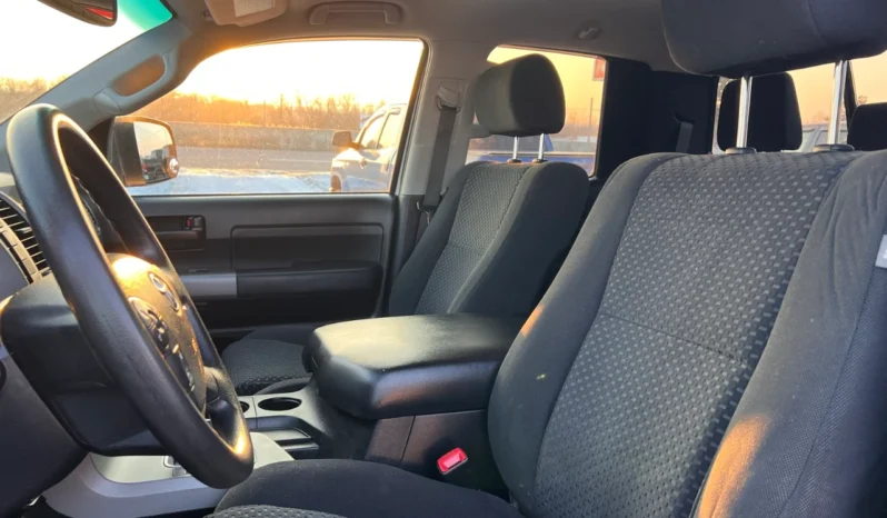 
								2013 Toyota Tundra SR5 Double Cab 4WD full									