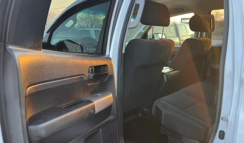 
								2013 Toyota Tundra SR5 Double Cab 4WD full									