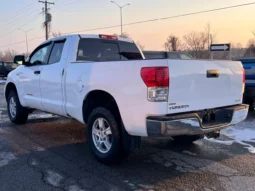 
										2013 Toyota Tundra SR5 Double Cab 4WD full									
