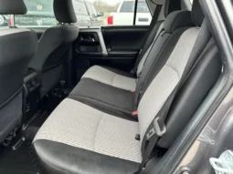 
										2014 Toyota 4Runner SR5 4WD full									