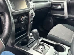 
										2014 Toyota 4Runner SR5 4WD full									