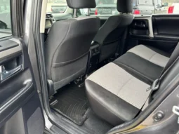 
										2014 Toyota 4Runner SR5 4WD full									