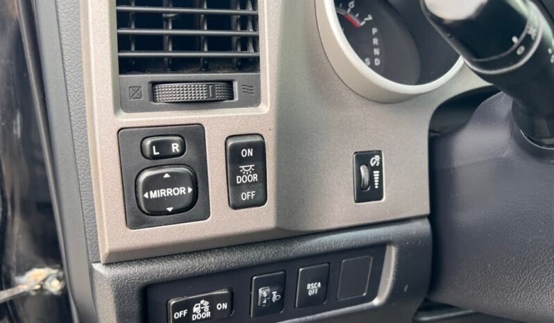 
								2010 Toyota Tundra SR5 Crew Max 4WD full									