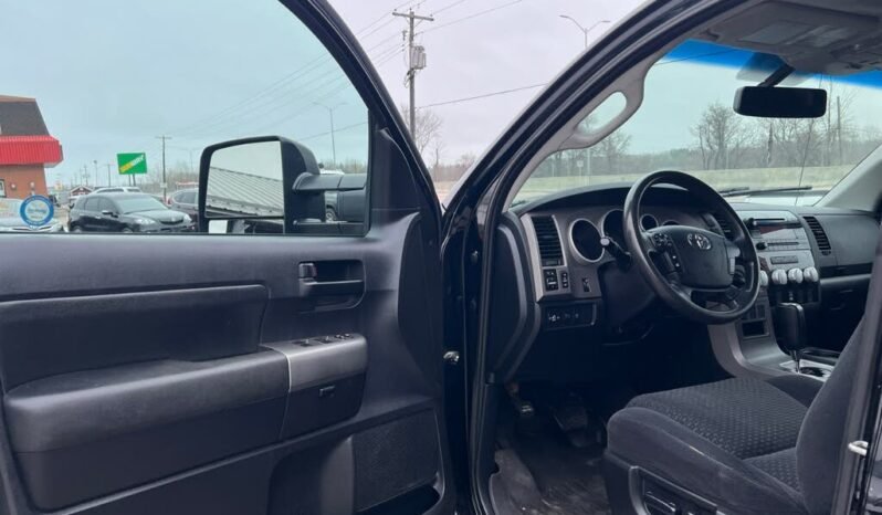 
								2010 Toyota Tundra SR5 Crew Max 4WD full									