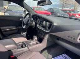 
										2015 Dodge Charger SXT RWD full									