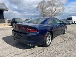 
										2015 Dodge Charger SXT RWD full									