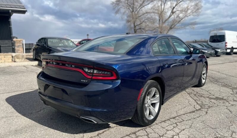 
								2015 Dodge Charger SXT RWD full									