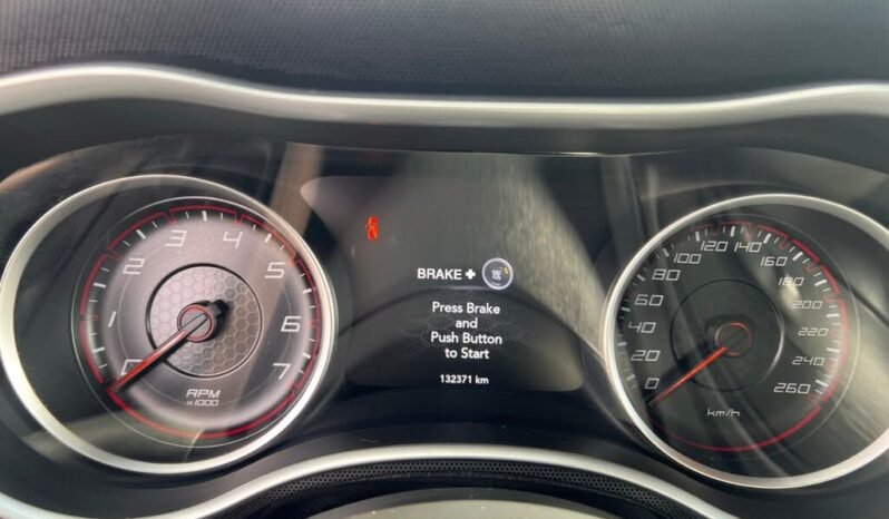 
								2015 Dodge Charger SXT RWD full									