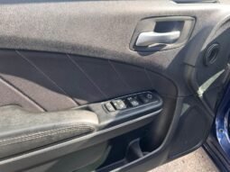 
										2015 Dodge Charger SXT RWD full									