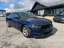 
										2015 Dodge Charger SXT RWD full									