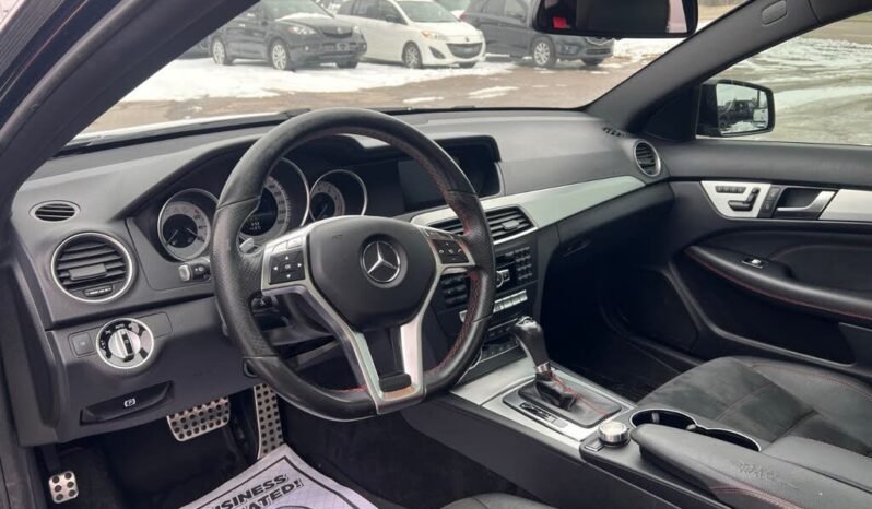 
								2015 Mercedes Benz C350 4MATIC Coupe full									