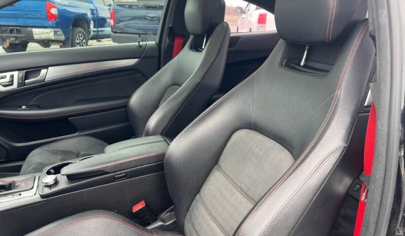 
								2015 Mercedes Benz C350 4MATIC Coupe full									