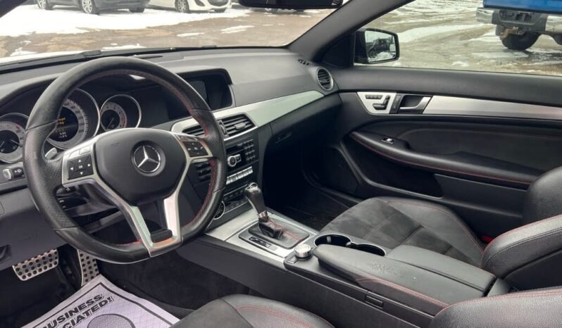 
								2015 Mercedes Benz C350 4MATIC Coupe full									