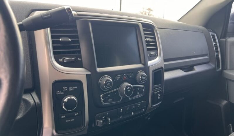 
								2015 RAM 2500 Power Wagon full									