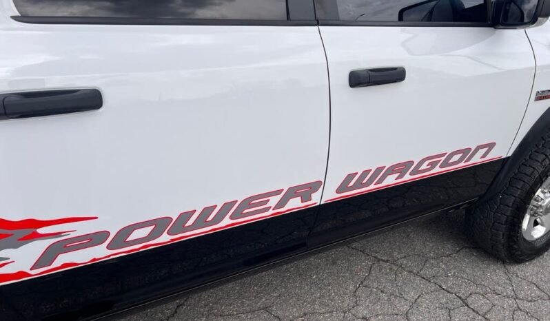 
								2015 RAM 2500 Power Wagon full									