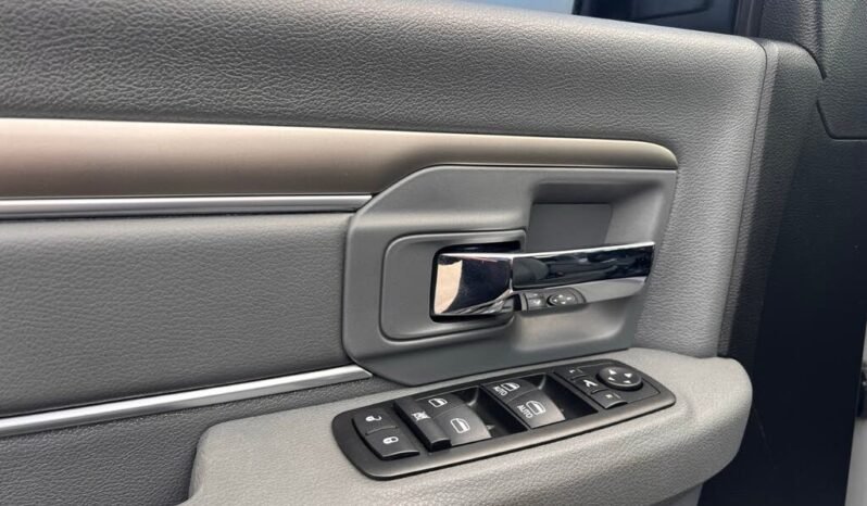 
								2015 RAM 2500 Power Wagon full									