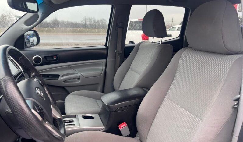 
								2015 Toyota Tacoma Double Cab full									