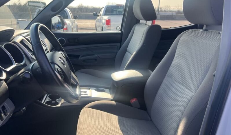 
								2015 Toyota Tacoma Double Cab 4WD full									