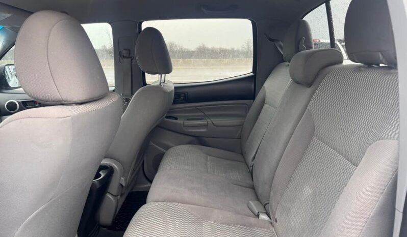 
								2015 Toyota Tacoma Double Cab full									