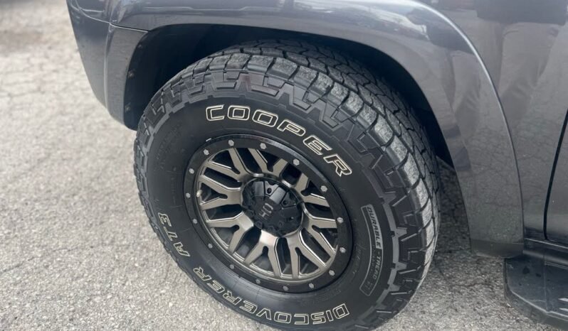 
								2016 Toyota 4Runner SR5 full									