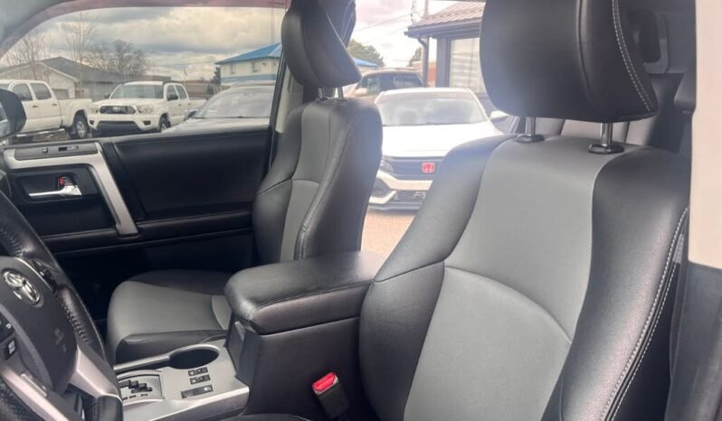 
								2016 Toyota 4Runner SR5 full									