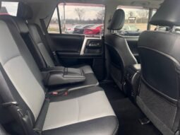 
										2016 Toyota 4Runner SR5 full									