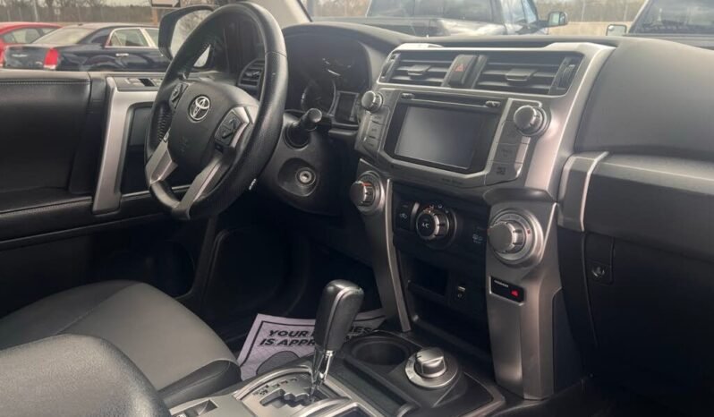 
								2016 Toyota 4Runner SR5 full									