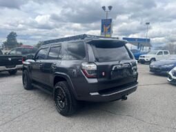 
										2016 Toyota 4Runner SR5 full									