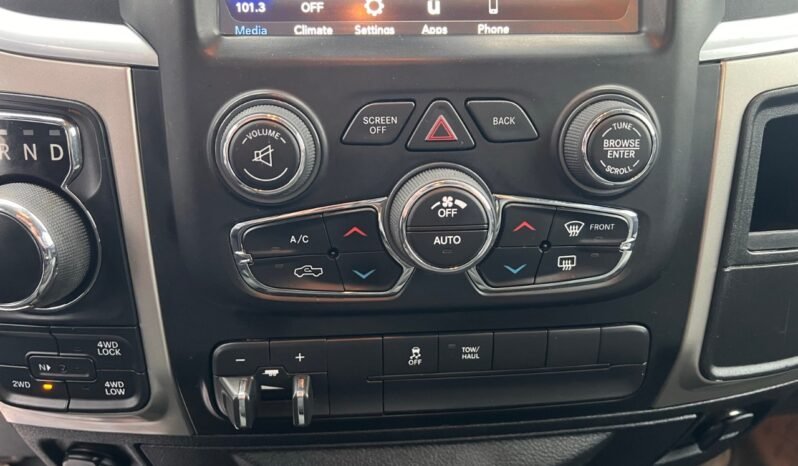 
								2018 Ram 1500 SLT 4×4 Quad Cab 6’4″ Box full									