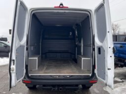 
										2020 Mercedes-Benz Sprinter Cargo Van 2500 Standard Roof V6 144″ full									