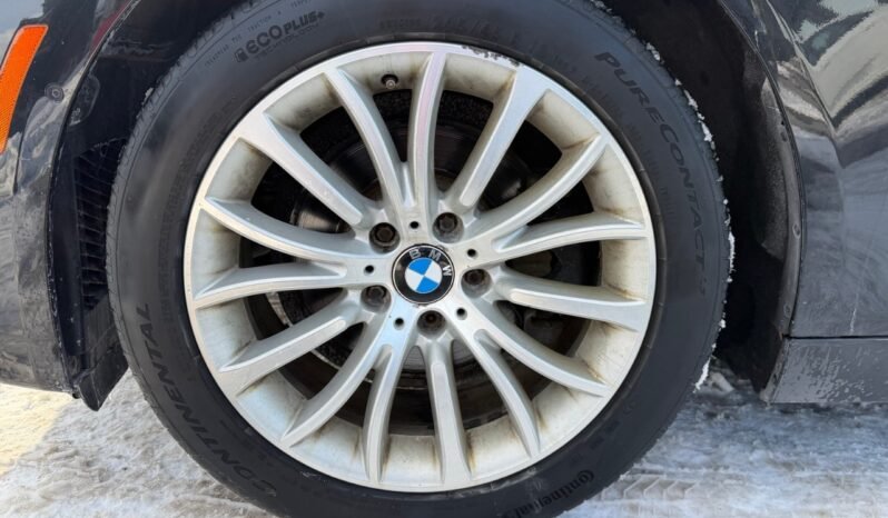 
								2015 BMW 5 Series 4dr Sdn 528i xDrive AWD full									