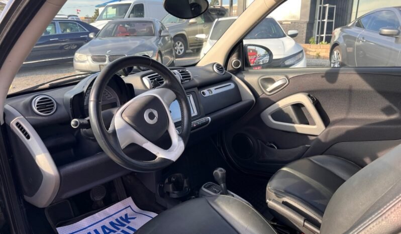 
								2011 smart fortwo 2dr Cpe Pure full									