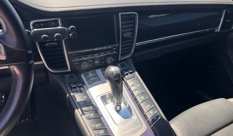 
								2011 Porsche Panamera 4dr HB 4 full									