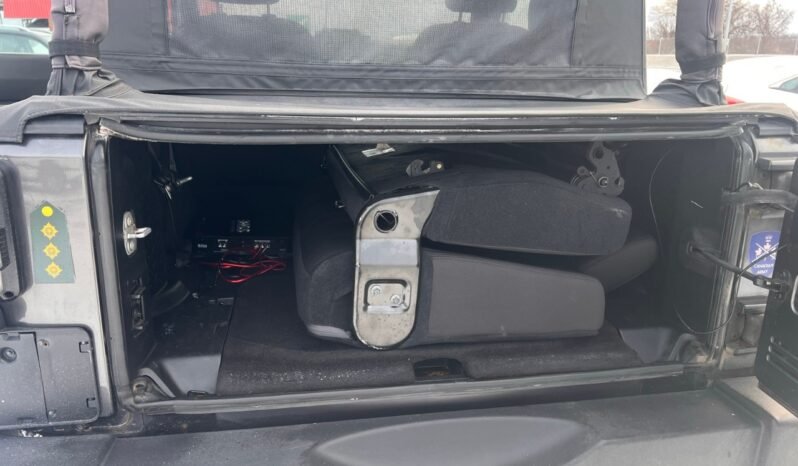 
								2017 Jeep Wrangler 4WD 2dr Sport full									