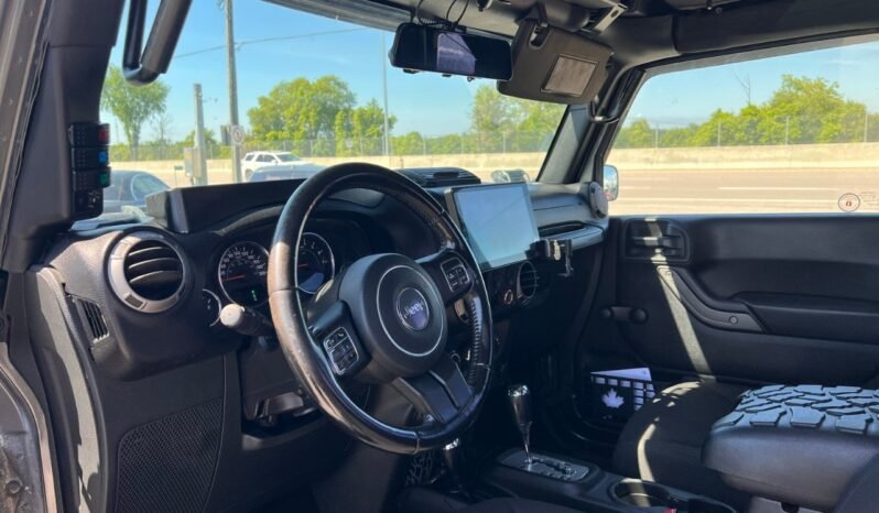 
								2017 Jeep Wrangler 4WD 2dr Sport full									