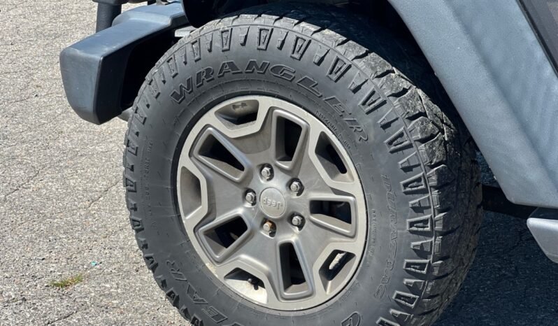 
								2017 Jeep Wrangler 4WD 2dr Sport full									