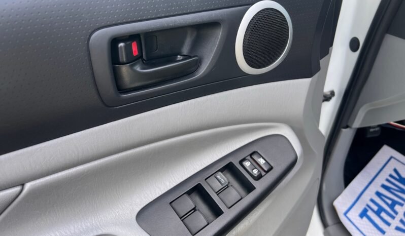 
								2014 Toyota Tacoma full									