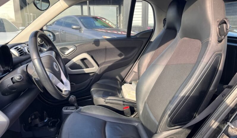 
								2011 smart fortwo 2dr Cpe Pure full									