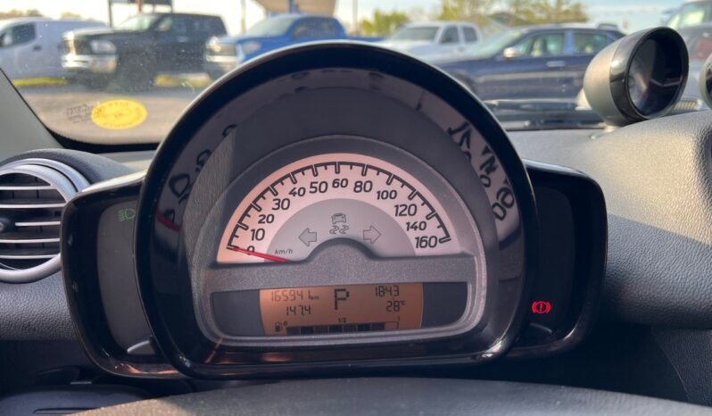 
								2011 smart fortwo 2dr Cpe Pure full									