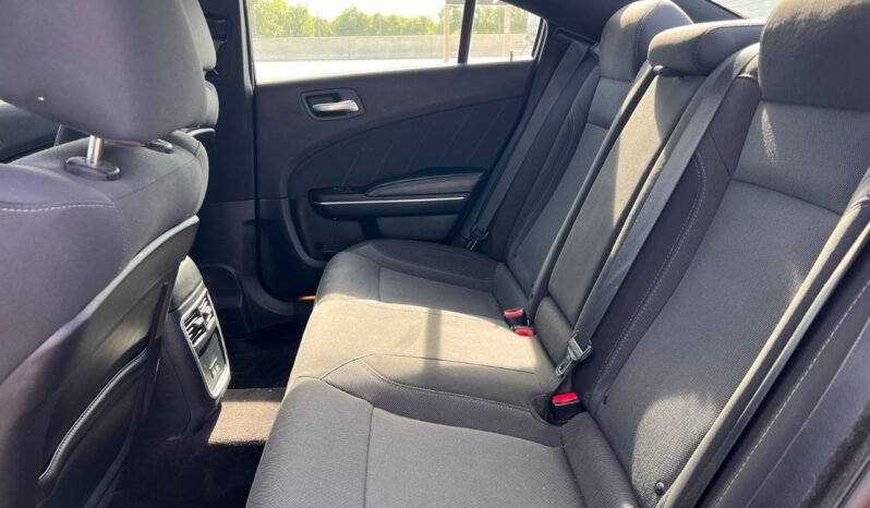 
								2016 Dodge Charger 4dr Sdn SXT AWD full									