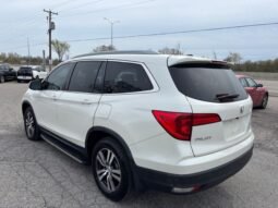 
										2017 Honda Pilot 4WD EX-L with DVD Rear Entertainment System full									
