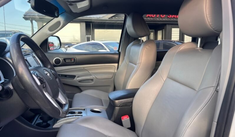 
								2014 Toyota Tacoma full									