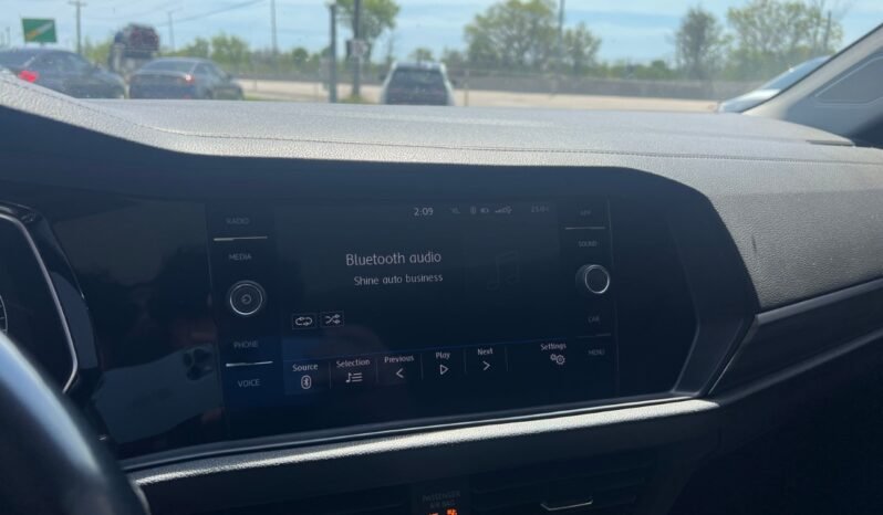 
								2019 Volkswagen Jetta Highline Auto full									