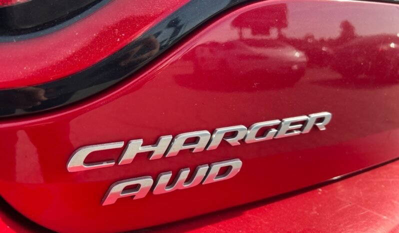 
								2016 Dodge Charger 4dr Sdn SXT AWD full									