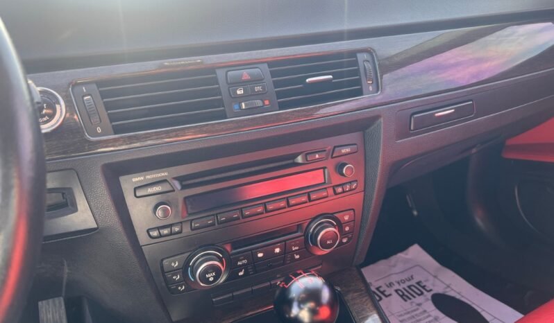 
								2011 BMW 3 Series 2dr Cpe 328i xDrive AWD full									