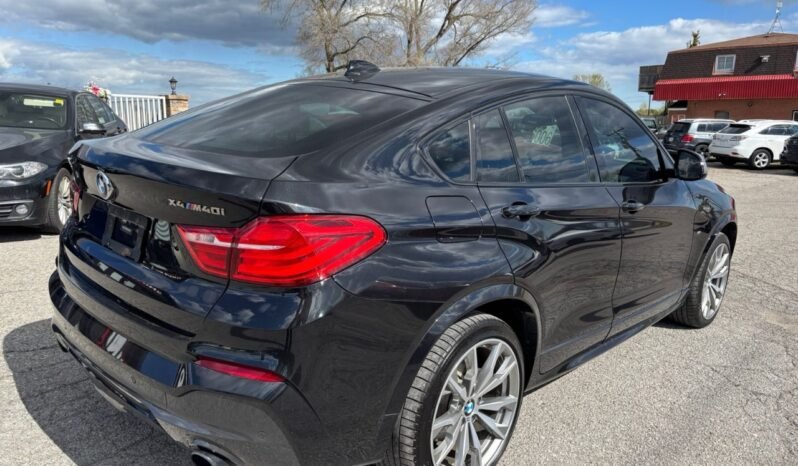 
								2018 BMW X4 M40i Sports Activity Coupe full									